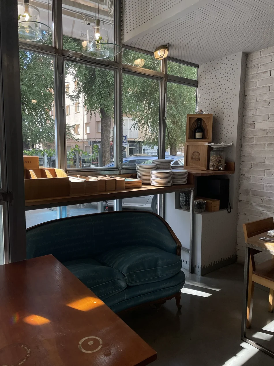 Le Bistró by El Conjuro 25